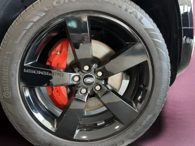 2024 لاند روفر ديفيندر اكس 110