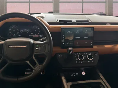 2024 لاند روفر ديفيندر اكس 110