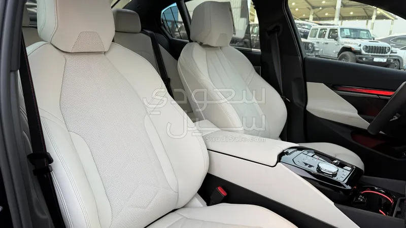 2026 بي ام دبليو الفئة الخامسة 520 أي إم كت