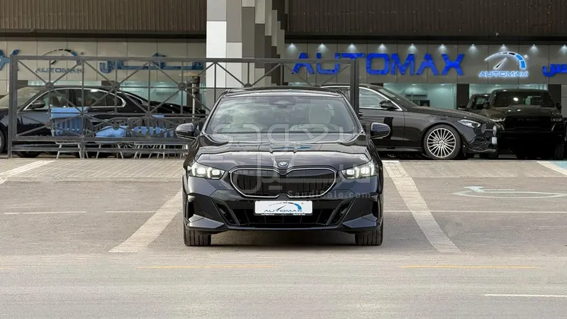 2026 بي ام دبليو الفئة الخامسة 520 أي إم كت