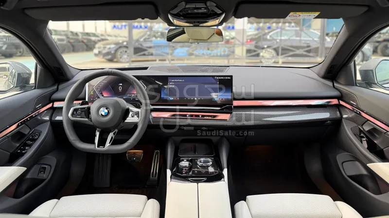 2026 بي ام دبليو الفئة الخامسة 520 أي إم كت