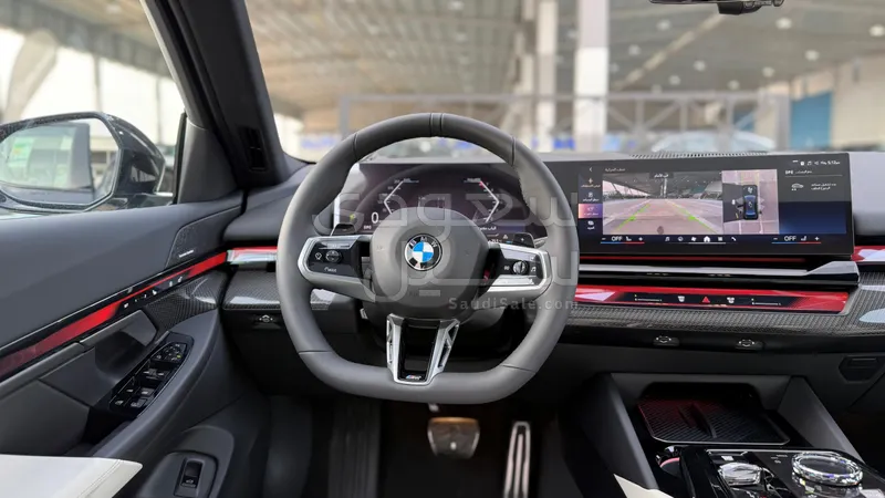 2026 بي ام دبليو الفئة الخامسة 520 أي إم كت