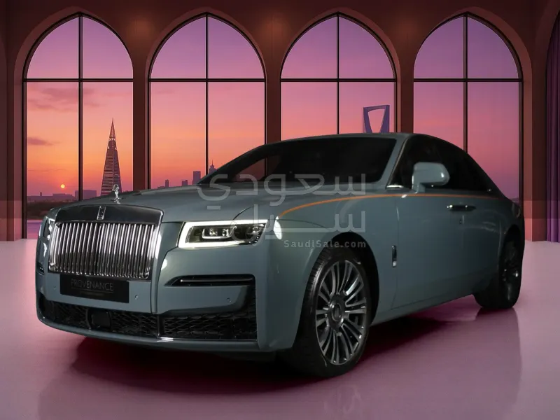 2025 رولز رويس قوست بلاك بادج