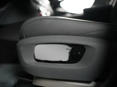 2025 رولز رويس قوست بلاك بادج