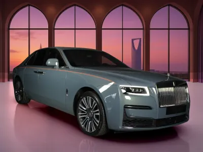 2025 رولز رويس قوست بلاك بادج