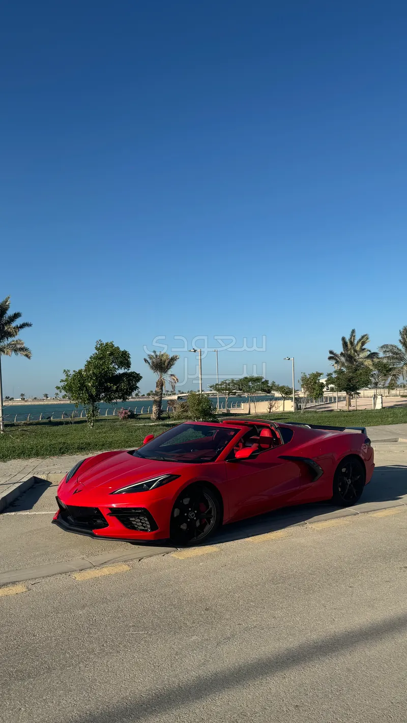 2023 شفروليه كورفيت سي 8