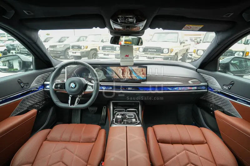 2026 بي ام دبليو الفئة السابعة 760 إل أي إم