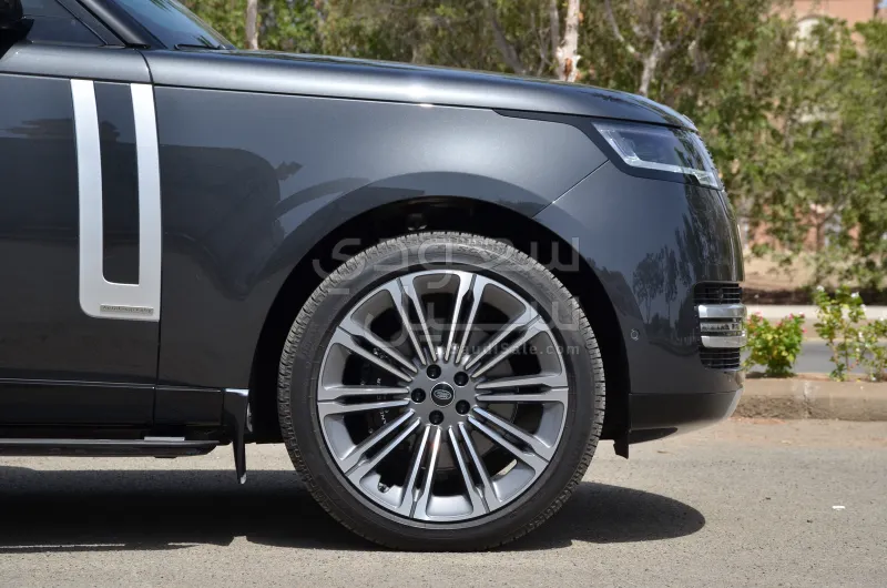 2025 لاند روفر رينج روفر اوتوبيوغرافي