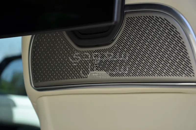 2025 لاند روفر رينج روفر اوتوبيوغرافي