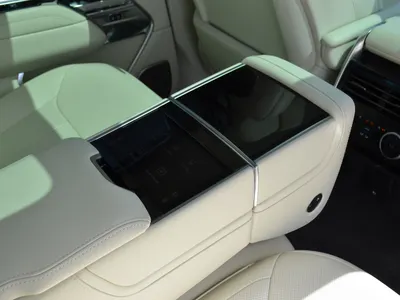 2025 لاند روفر رينج روفر اوتوبيوغرافي