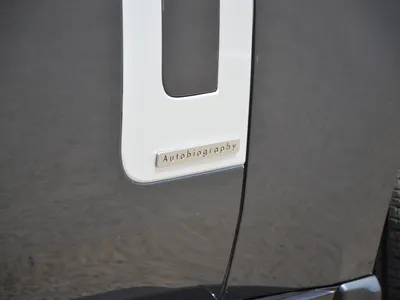 2025 لاند روفر رينج روفر اوتوبيوغرافي