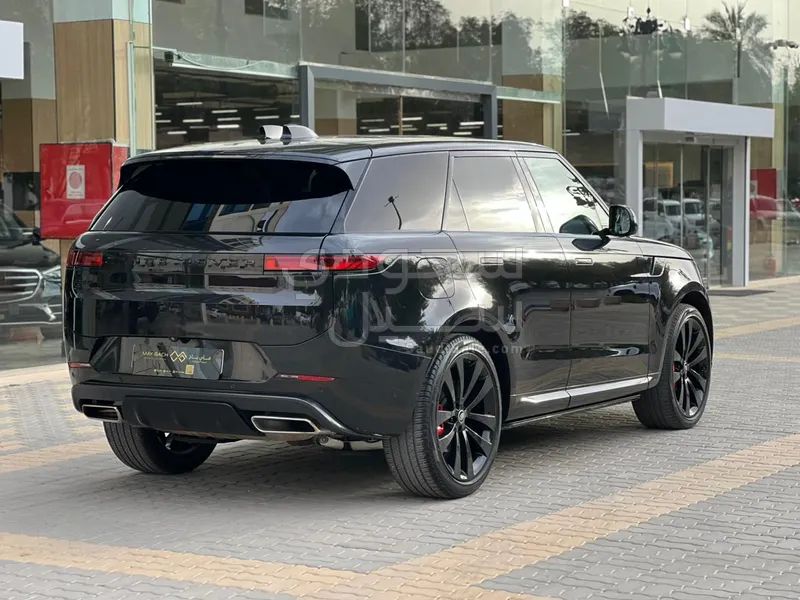 2025 لاند روفر رينج روفر فوج اس اي