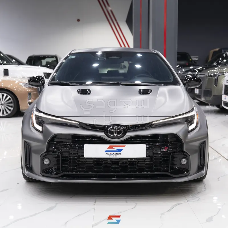 2023 تويوتا كورولا جي آر