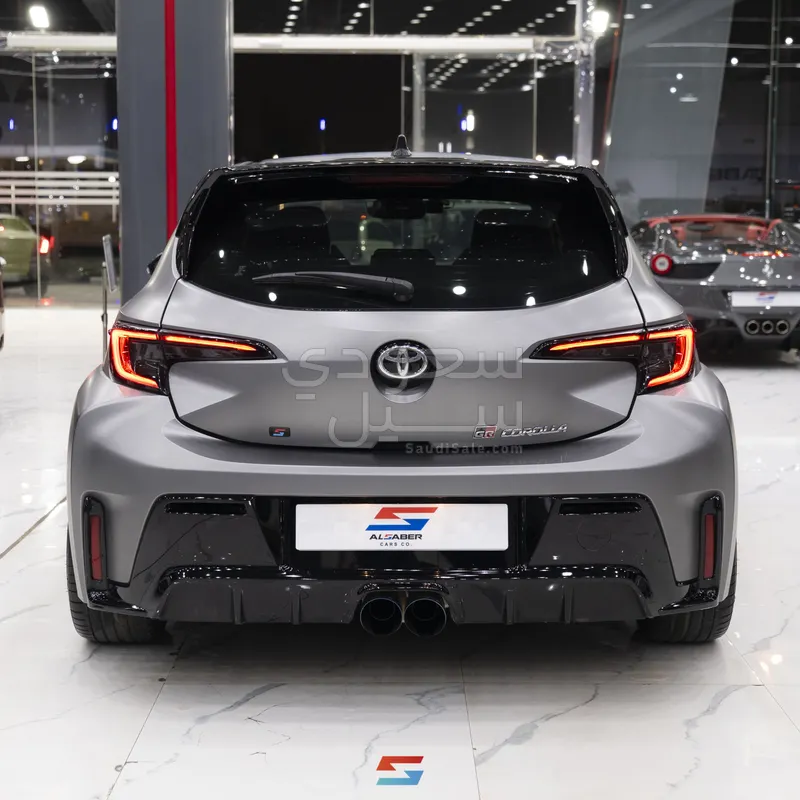 2023 تويوتا كورولا جي آر