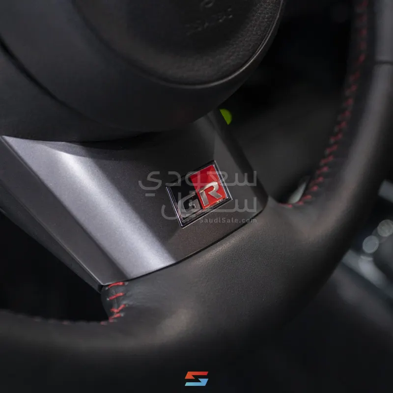 2023 تويوتا كورولا جي آر