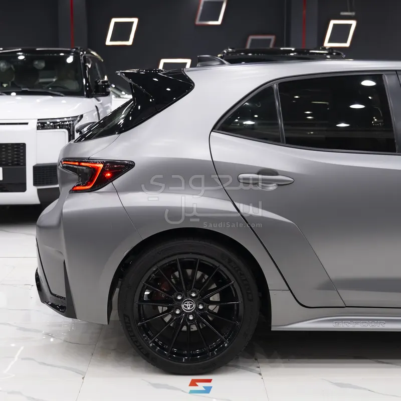 2023 تويوتا كورولا جي آر