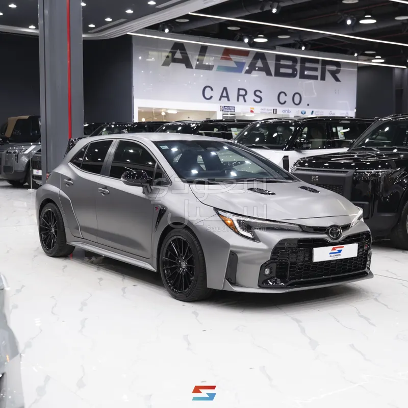 2023 تويوتا كورولا جي آر