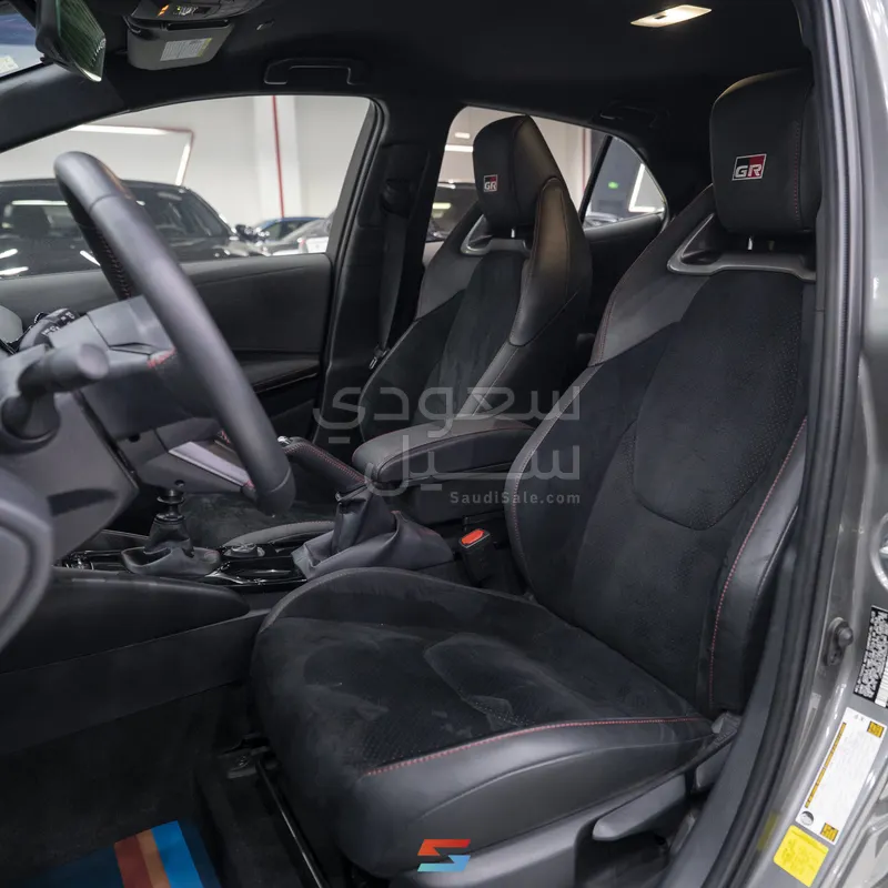 2023 تويوتا كورولا جي آر