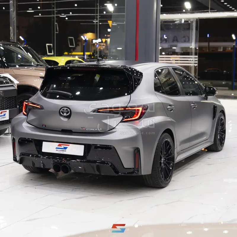 2023 تويوتا كورولا جي آر