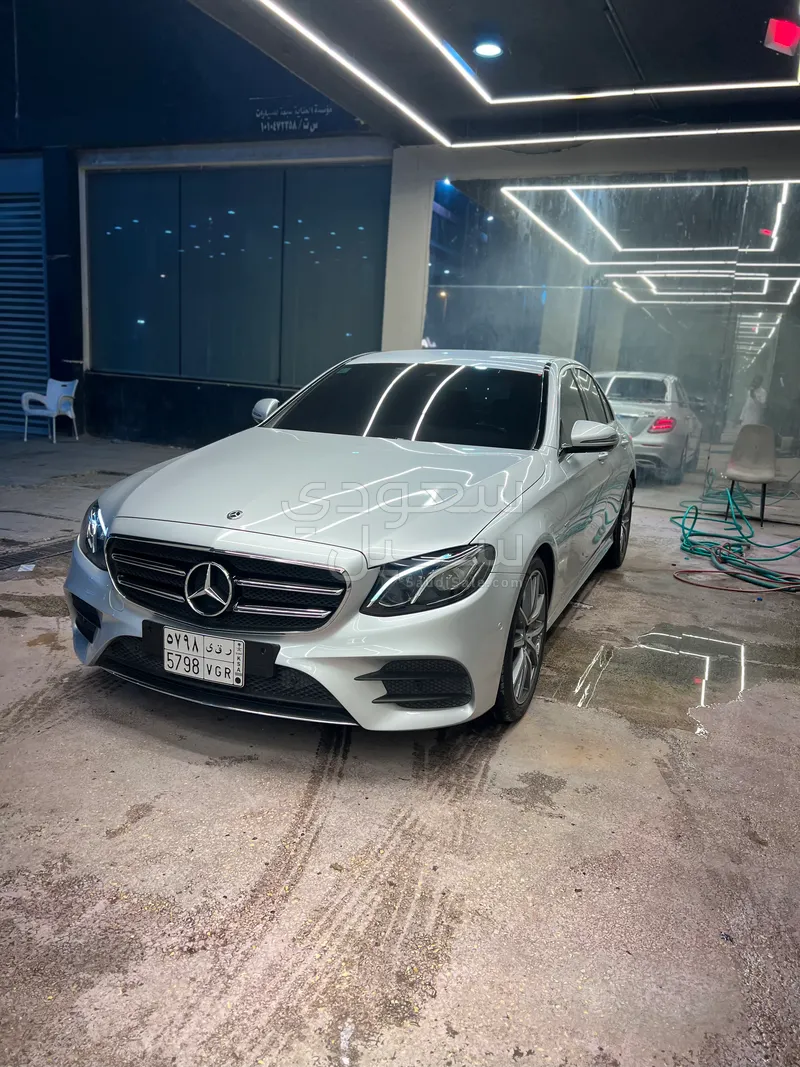 2021 مرسيدس - بنز إي 200