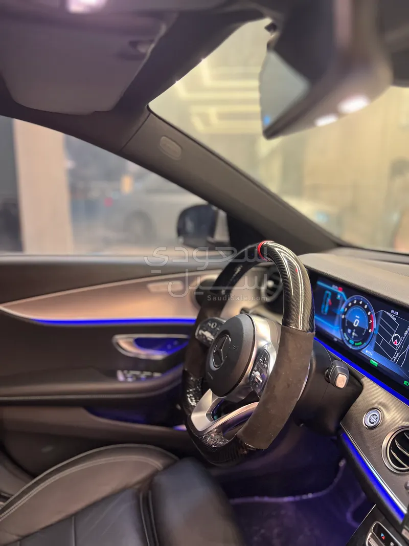 2021 مرسيدس - بنز إي 200