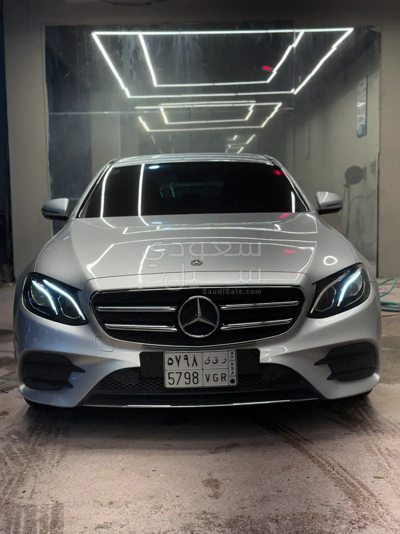 2021 مرسيدس - بنز إي 200