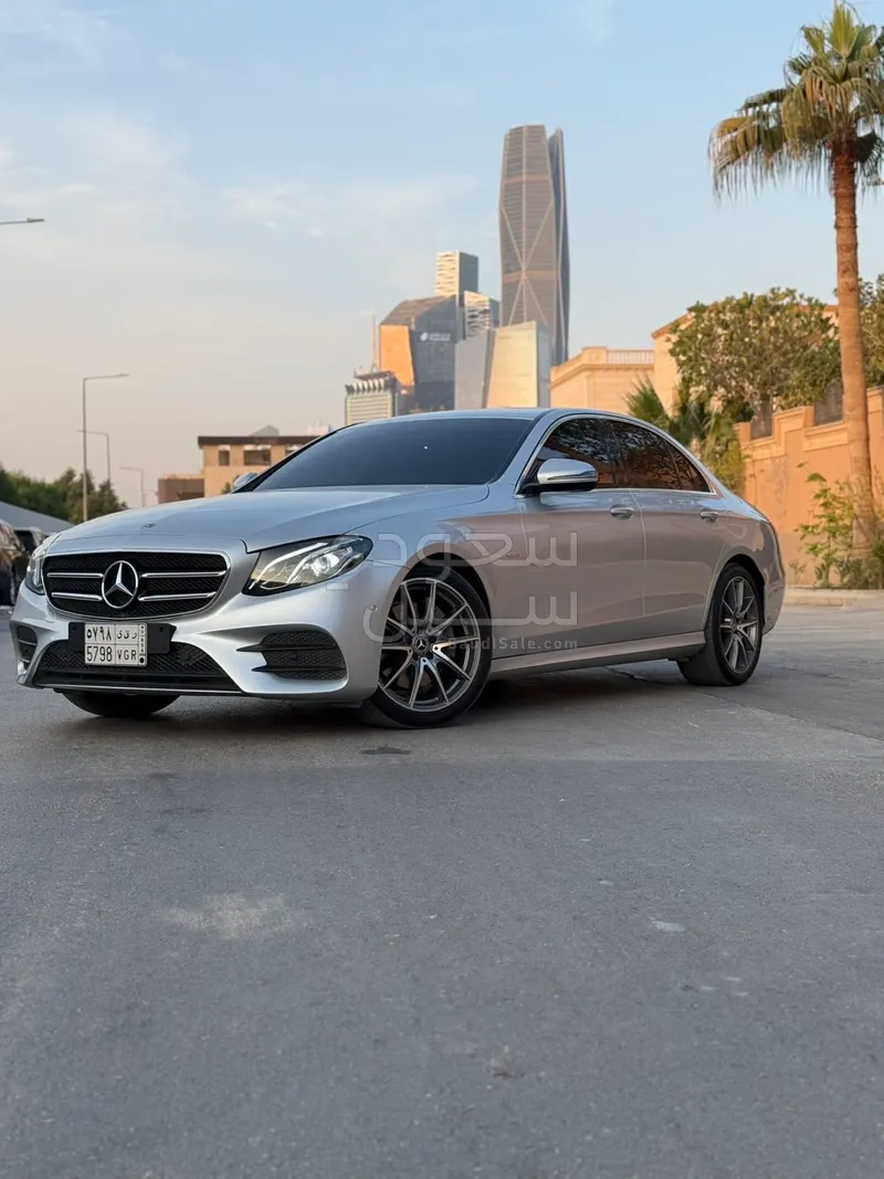 2021 مرسيدس - بنز إي 200