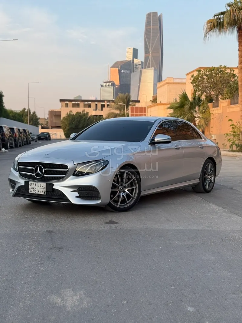 2021 مرسيدس - بنز إي 200