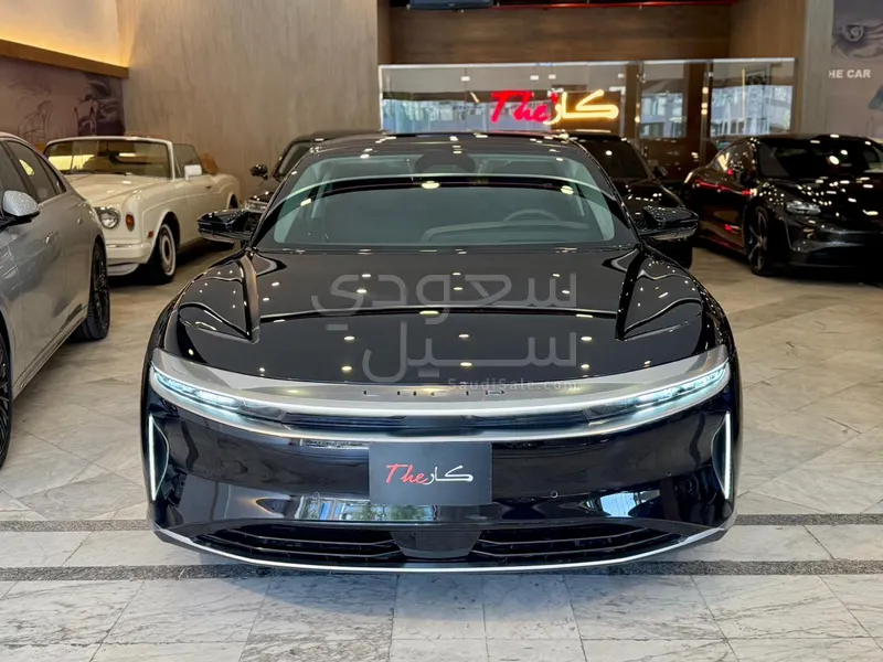 2025 لوسيد اير بيور