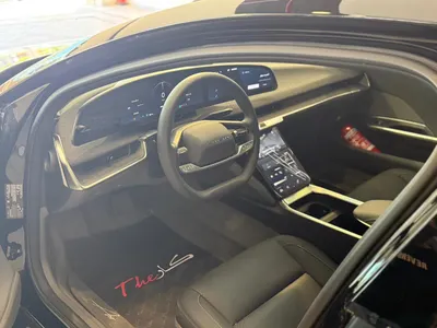 2025 لوسيد اير بيور