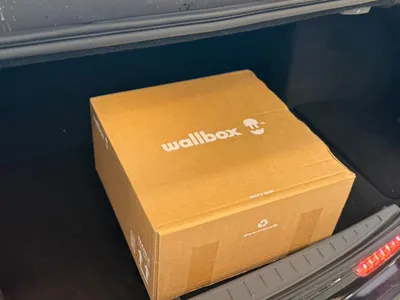 2025 لوسيد اير بيور