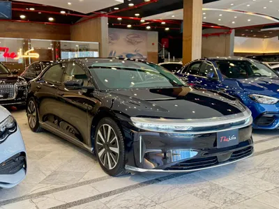 2025 لوسيد اير بيور