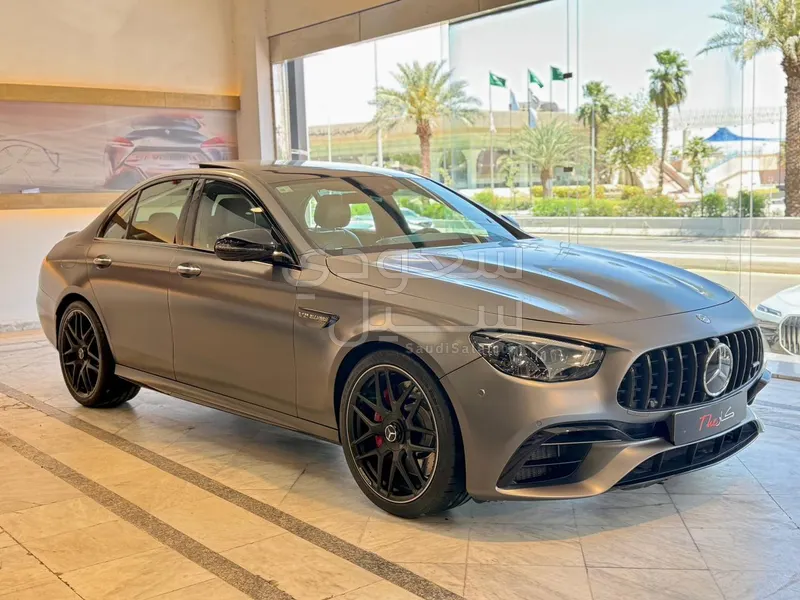 2021 مرسيدس - بنز إي 63إس أي إم جي