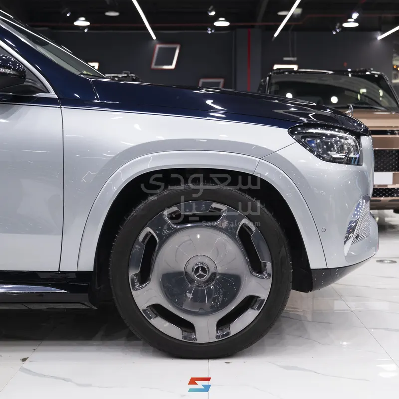 2022 مرسيدس - بنز جي إل إس 600 مايباخ