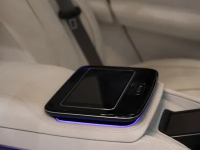 2022 مرسيدس - بنز جي إل إس 600 مايباخ