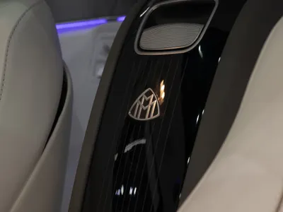 2022 مرسيدس - بنز جي إل إس 600 مايباخ