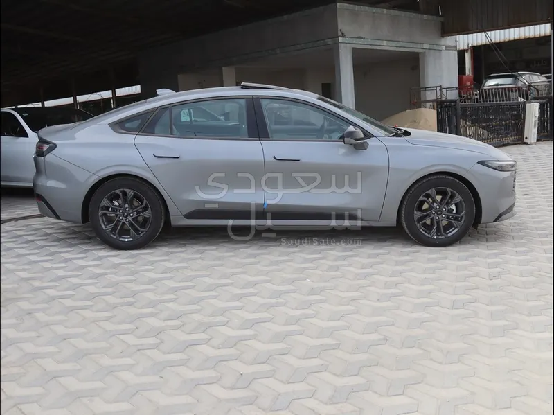 2026 فورد توروس امبيانتي