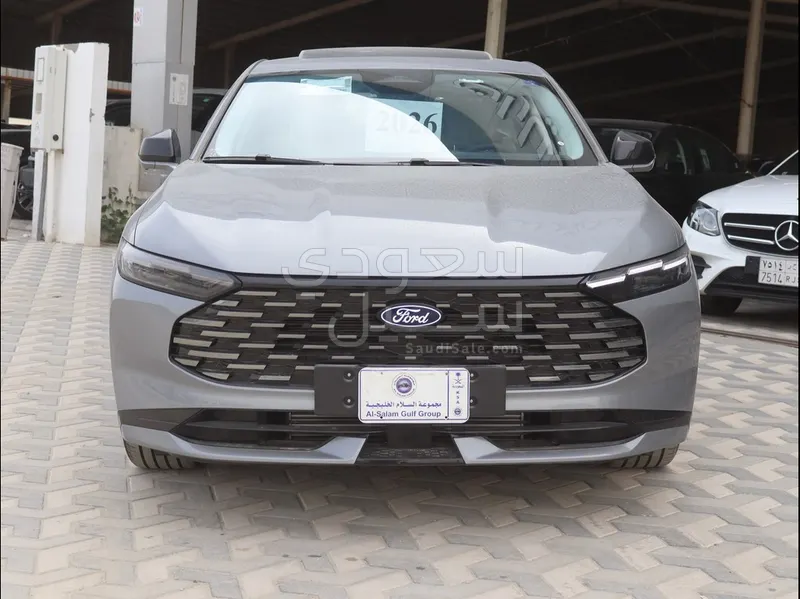 2026 فورد توروس امبيانتي