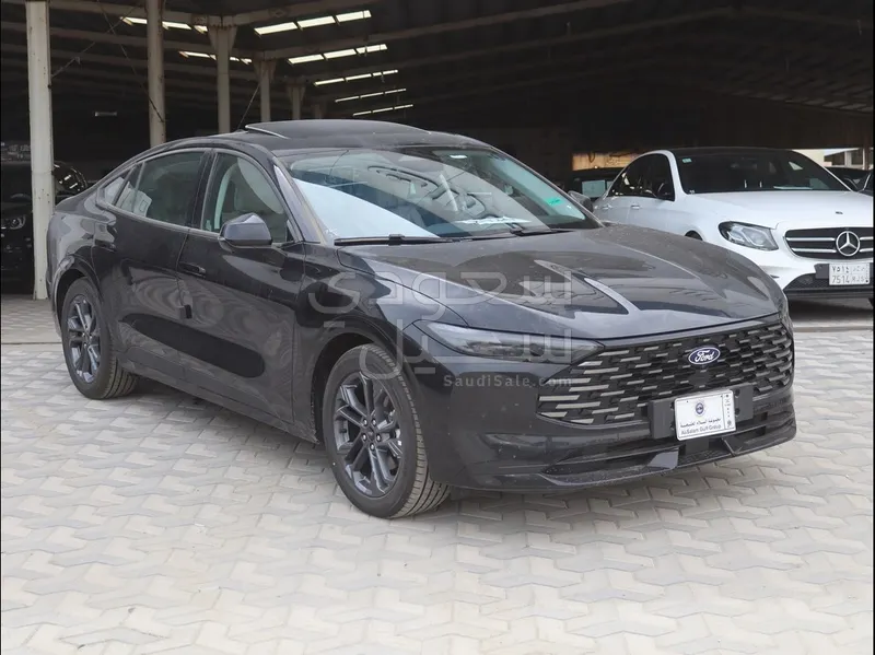 2026 فورد توروس ترند