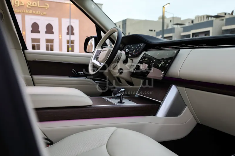 2024 لاند روفر رينج روفر اتش اس اي