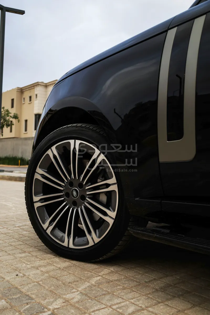 2024 لاند روفر رينج روفر اتش اس اي