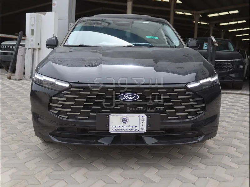 2026 فورد توروس امبيانتي