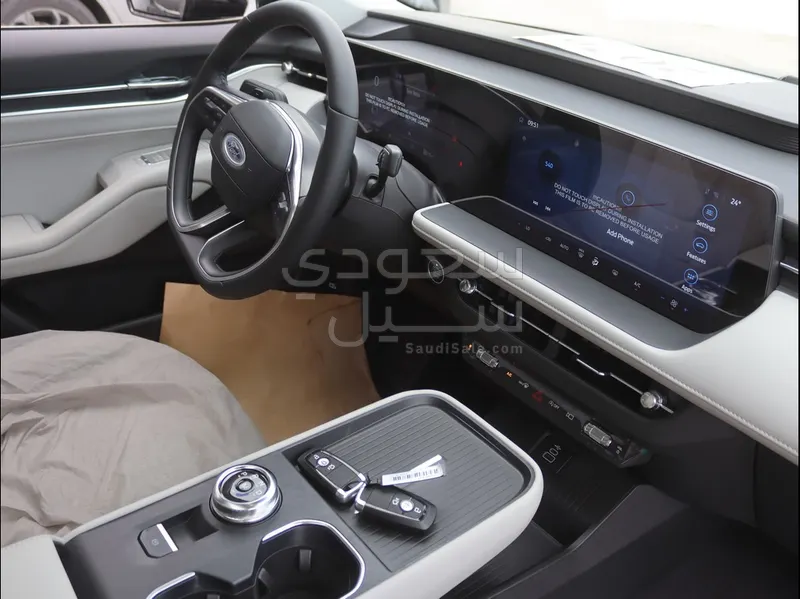 2026 فورد توروس امبيانتي