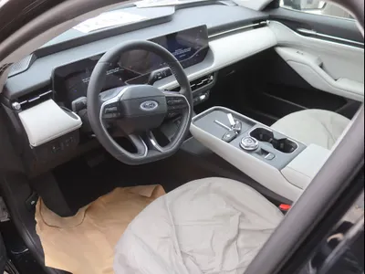 2026 فورد توروس امبيانتي