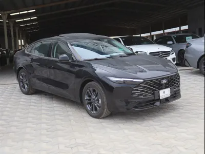 2026 فورد توروس امبيانتي