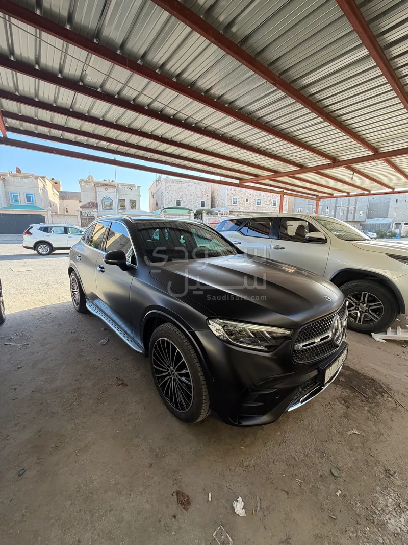 2023 مرسيدس - بنز جي إل سي 200