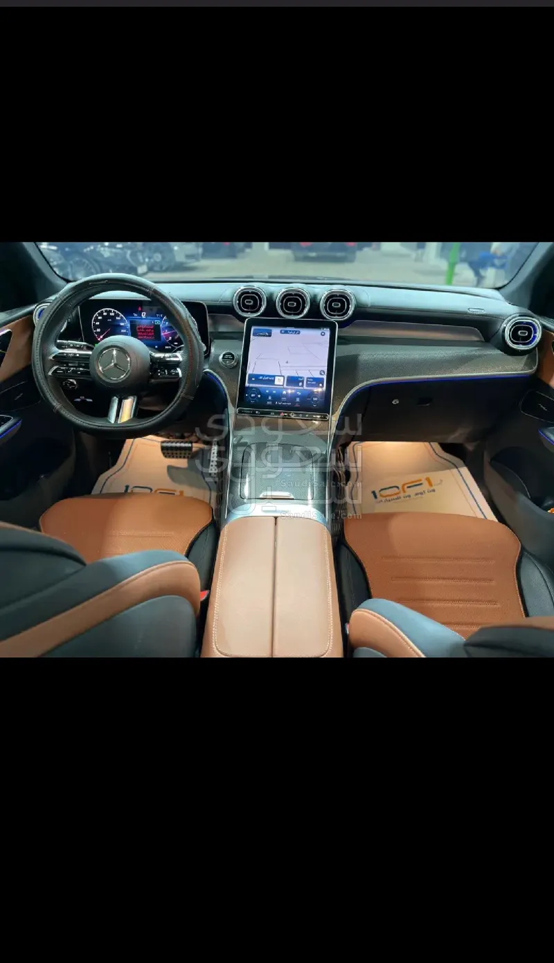 2023 مرسيدس - بنز جي إل سي 200