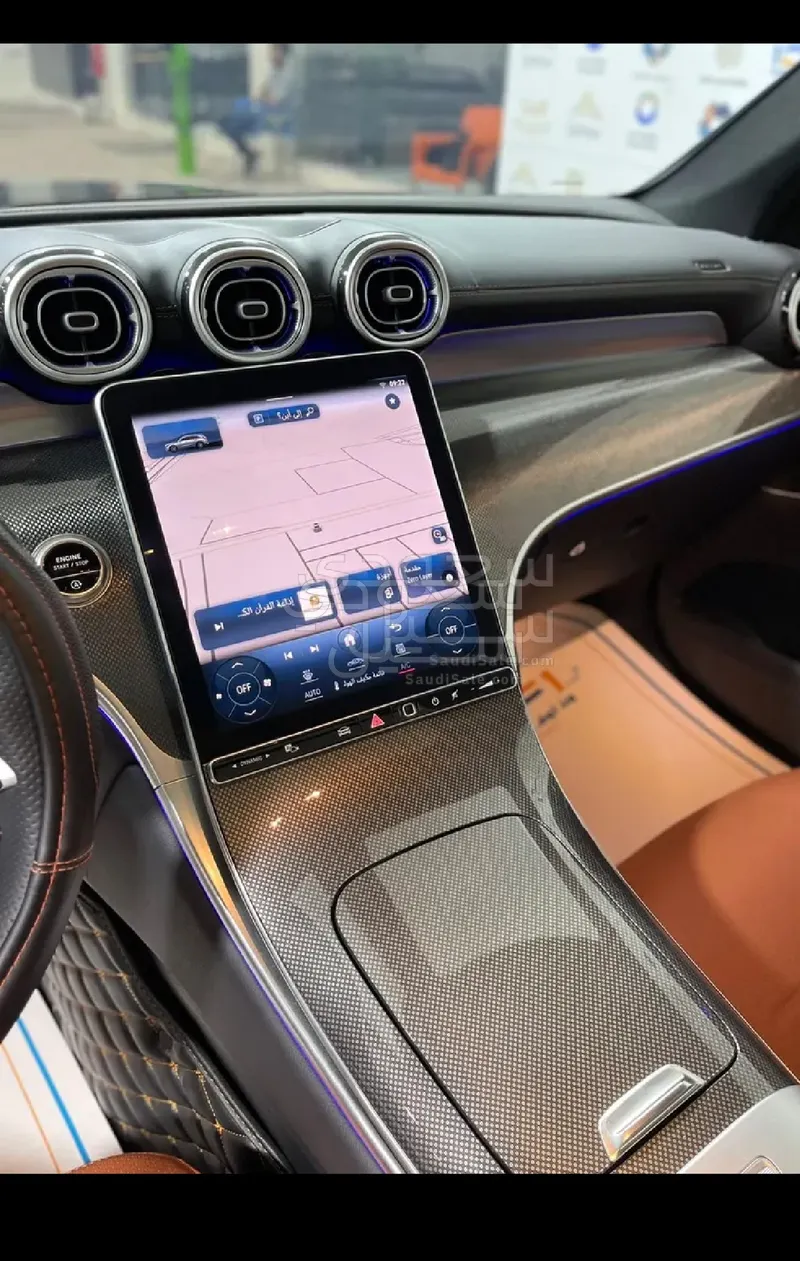 2023 مرسيدس - بنز جي إل سي 200