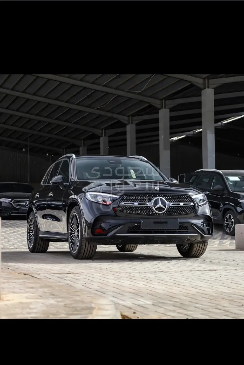 2023 مرسيدس - بنز جي إل سي 200
