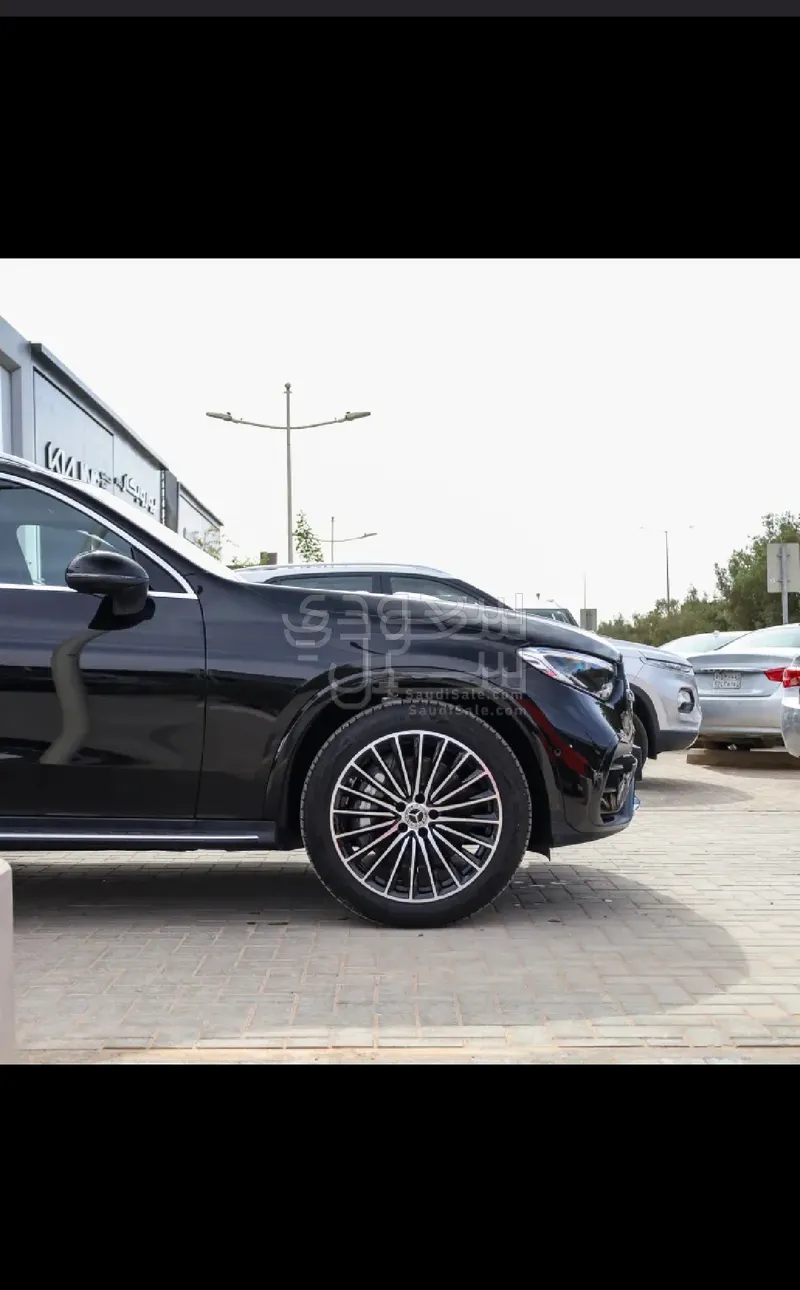 2023 مرسيدس - بنز جي إل سي 200